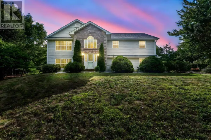 15 Bingham Drive, Stillwater Lake, Nova Scotia B3Z1M4