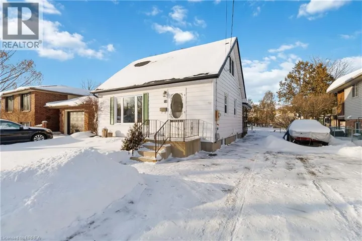 13 BARNES Avenue, Brantford, Ontario N3R4Y9