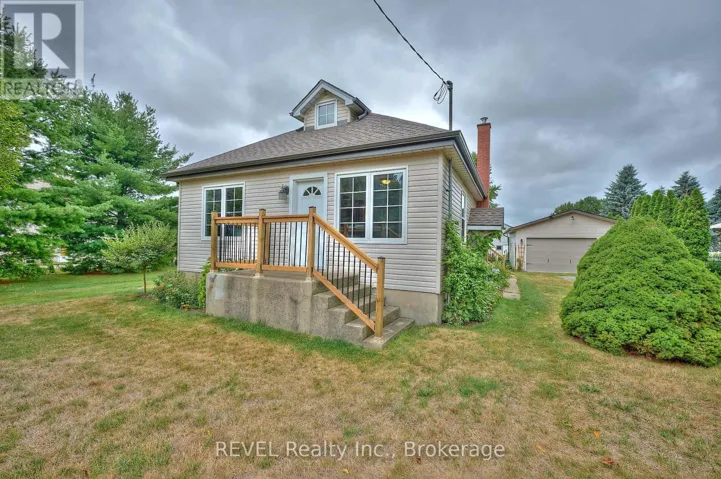 1317 THIRD STREET LOUTH, St. Catharines (Rural Port), Ontario L2R6P9