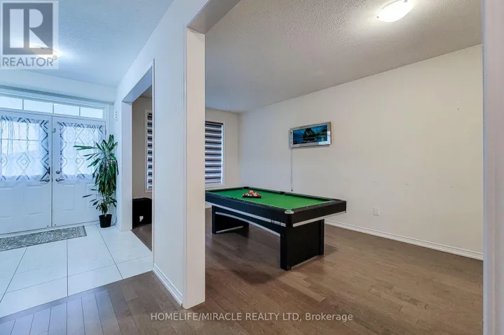 UPPER - 11 SEANESY DRIVE, Thorold (Hurricane/Merrittville), Ontario L3B0G1