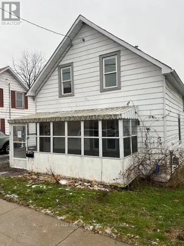 24 MILL STREET W, Greater Napanee (Greater Napanee), Ontario K7R1X4