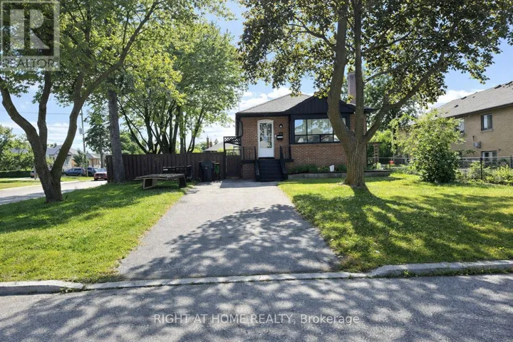 70 BUNNELL CRESCENT, Toronto (Downsview-Roding-CFB), Ontario M3M2C1