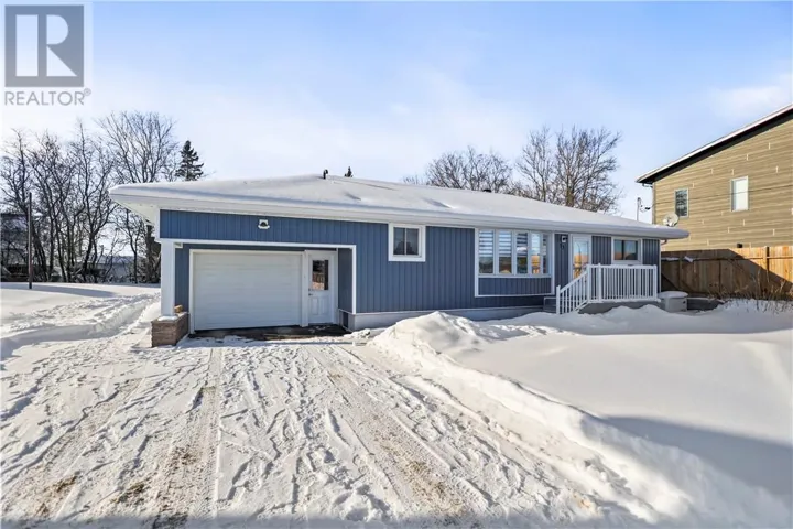 53 WALCOT Street, Little Current, Ontario P0P1K0