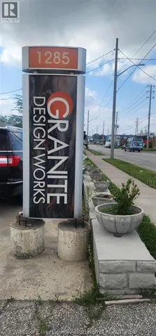 1285 CRAWFORD AVENUE, Windsor, Ontario N8X2A5