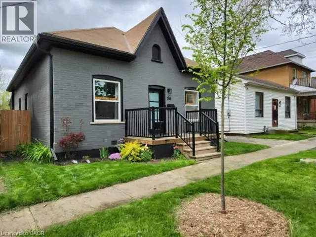 156 ALBION Street, Brantford, Ontario N3T3M9