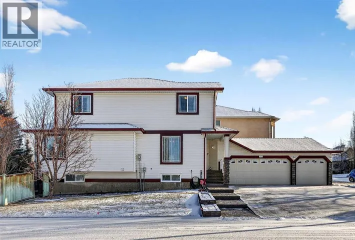 195 Cove Crescent, Chestermere, Alberta T1X1J6