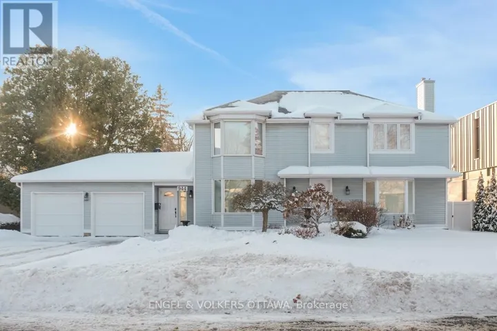 944 MUSKOKA AVENUE, Ottawa, Ontario K2A3H9
