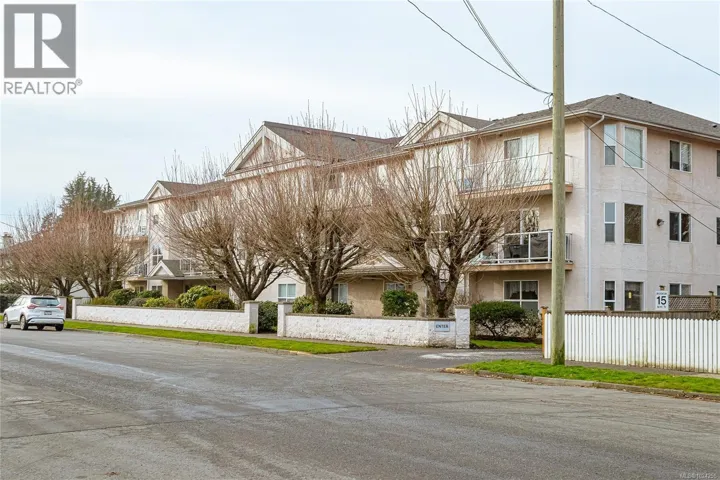 303 321 McKinstry Rd, Duncan, British Columbia V9L3L4