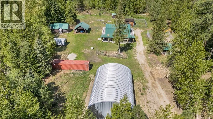 4453 PASSMORE UPPER Road, Passmore, British Columbia V0G2J0