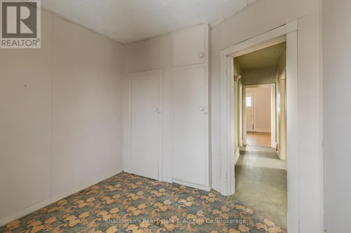 780