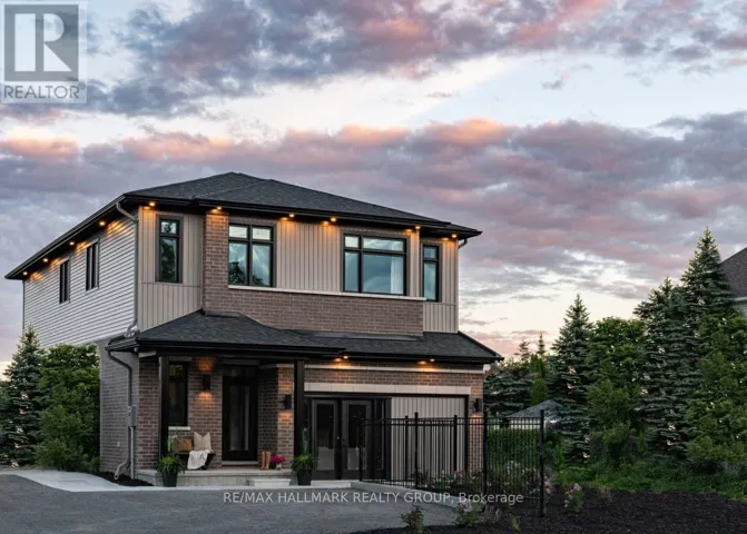 611 PERSIMMON WAY, Ottawa, Ontario K1W0S8