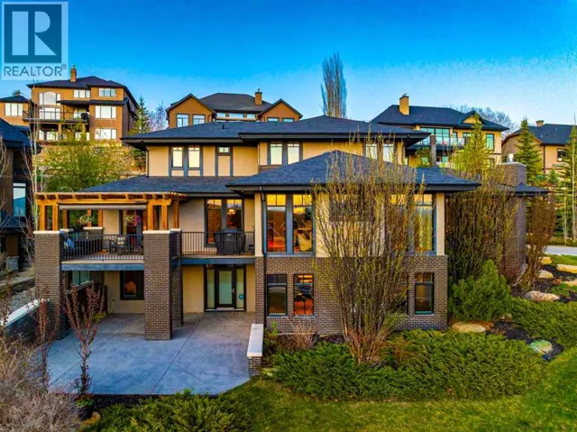 16 Spring Valley Way SW, Calgary, Alberta T3H5M1