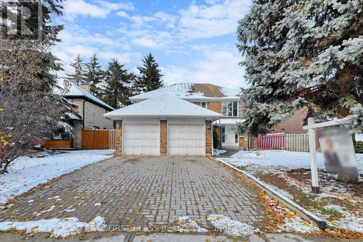 8 FERNSIDE COURT, Toronto (Willowdale East), Ontario M2N6A1