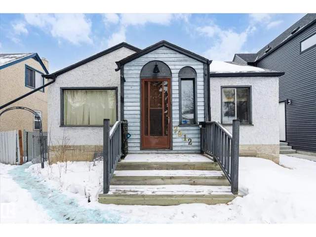 7912 78 AV NW, Edmonton, Alberta T6C0N2