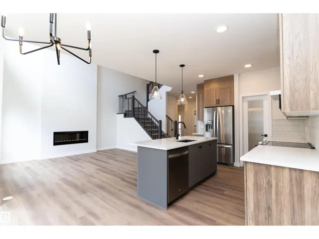 3026 DIXON LD SW, Edmonton, Alberta T6W5L1