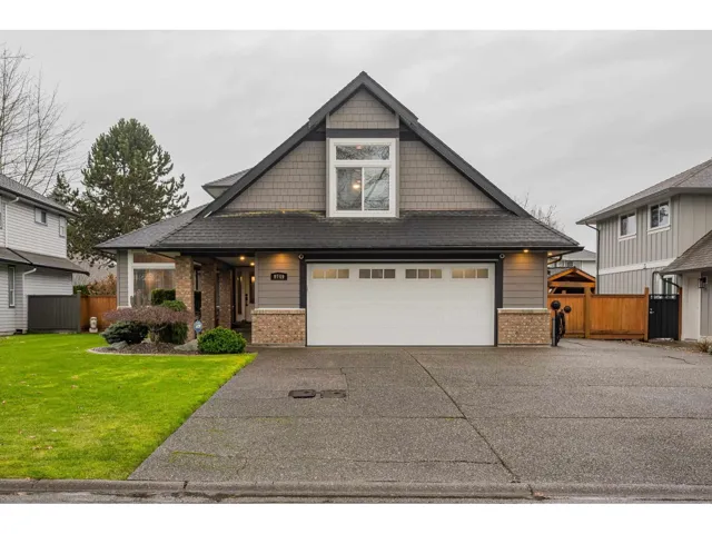 9749 206 STREET, Langley, British Columbia V1M2H5