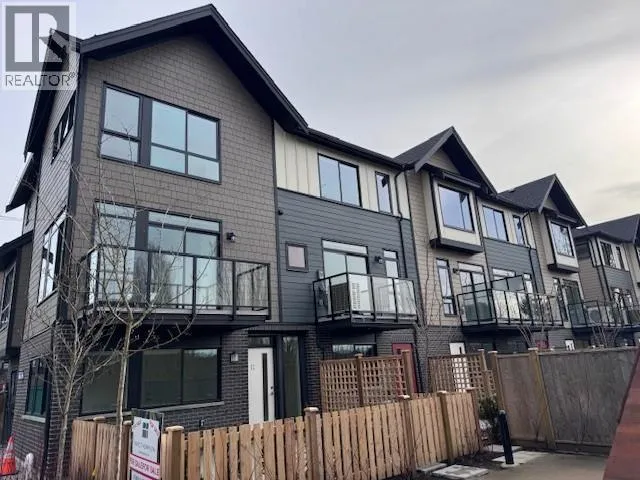 14 4377 BOUNDARY ROAD, Richmond, British Columbia V6V0C4