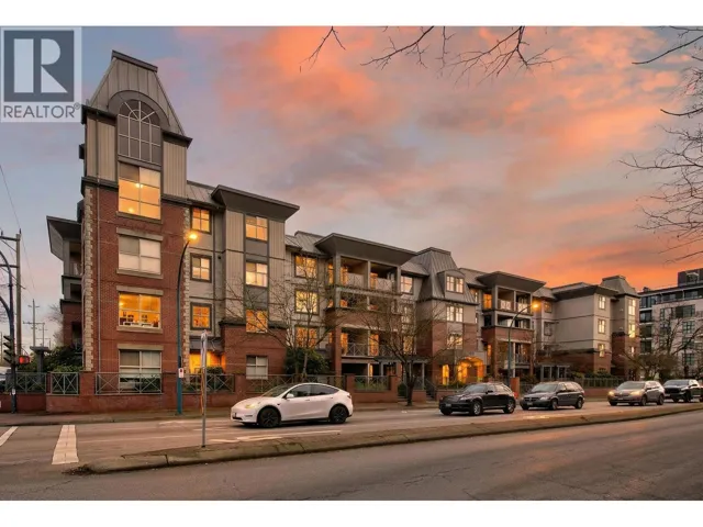 311 2478 SHAUGHNESSY STREET, Port Coquitlam, British Columbia V3C0A1