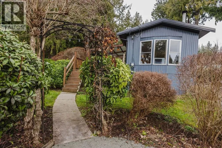 3366 RICHARDS ROAD, Roberts Creek, British Columbia V0N2W2