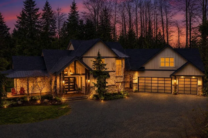 26979 58 AVENUE, Langley, British Columbia V4W1V6