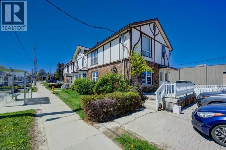 208 OTTAWA Street S, Kitchener, Ontario N2G3T4