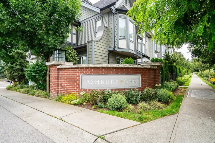 49 8138 204 STREET, Langley, British Columbia V2Y0T4