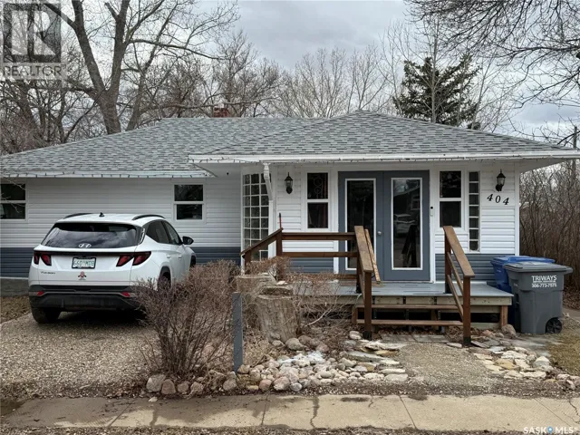 404 3rd STREET N, Val Marie, Saskatchewan S0N2T0