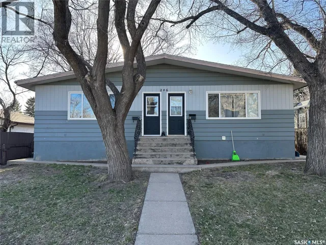 246 5th AVENUE NW, Swift Current, Saskatchewan S9H0W3