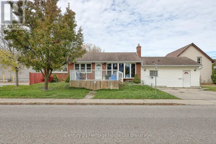 719 PEEL STREET, Woodstock (Woodstock - South), Ontario N4S1L5