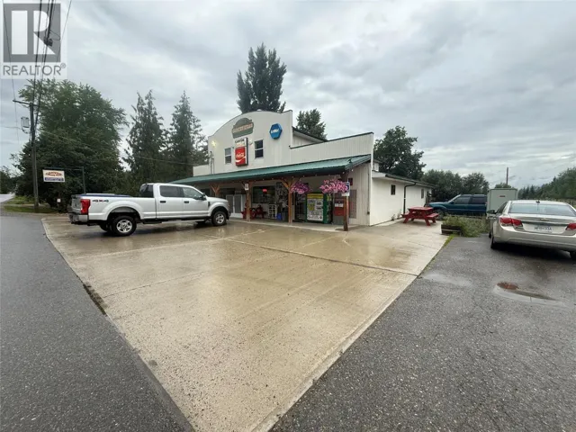 4493 CANYON-LISTER Road, Canyon, British Columbia V0B1C0
