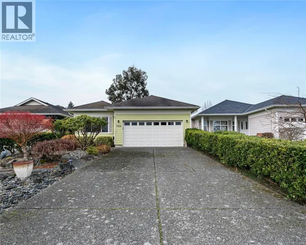 7952 Polo Park Cres, Central Saanich, British Columbia V8M2J4