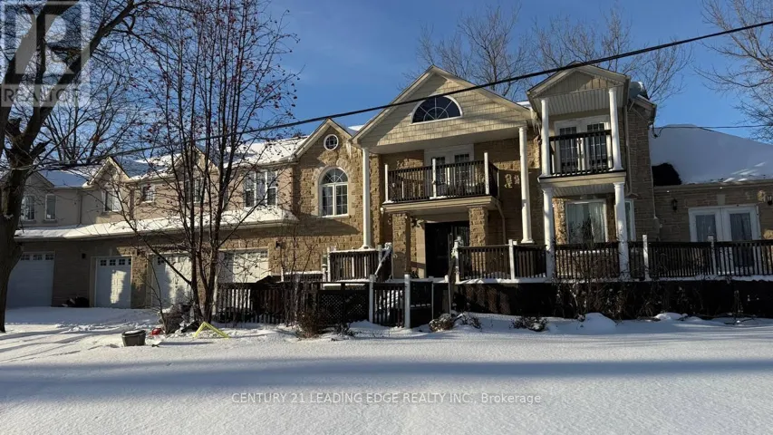 120 HUNTER STREET, Whitby (Blue Grass Meadows), Ontario L1N2H1