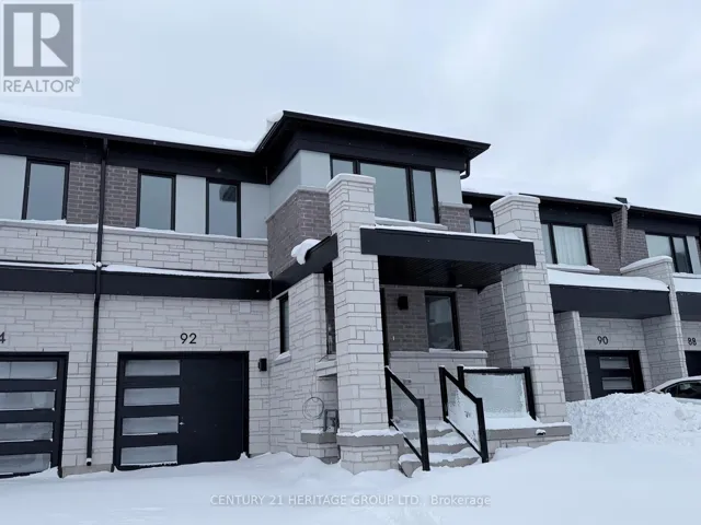 92 VINEWOOD CRESCENT, Barrie, Ontario L9J0B7