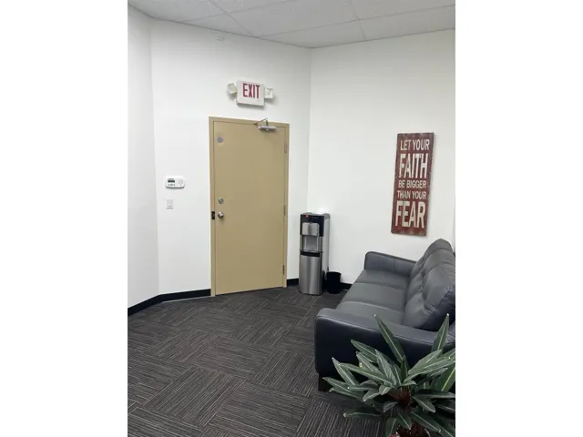 204 12899 80 AVENUE, Surrey, British Columbia V3W0E6