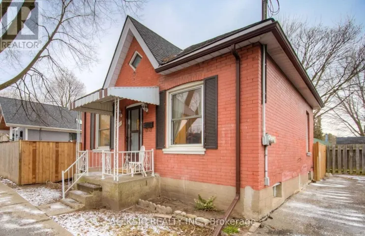 271 BROCK STREET, Brantford, Ontario N3S5X5