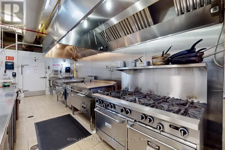 557 DIXON ROAD, Toronto (West Humber-Clairville), Ontario M9W1A8