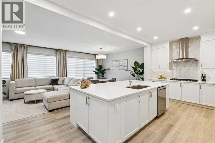 153 Edith Villas NW, Calgary, Alberta T3R1Y8