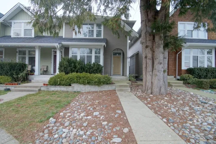 20567 84 AVENUE, Langley, British Columbia V2Y0P4