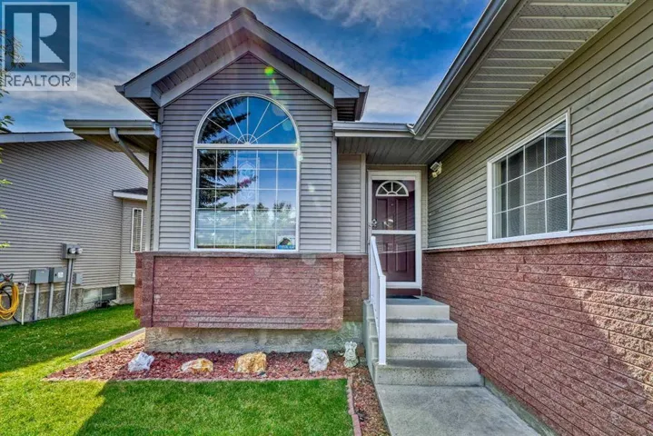 7 Scotia Landing NW, Calgary, Alberta T3L3K2