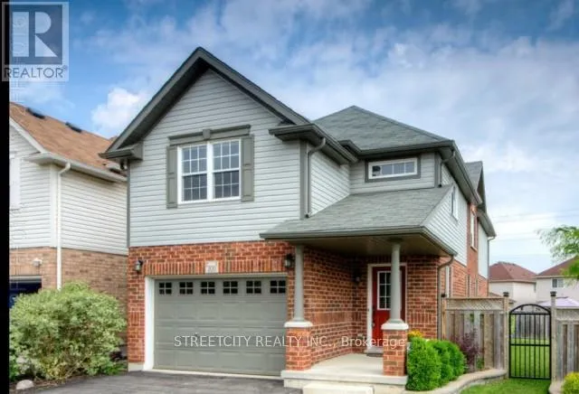 200 PURPLE SAGE CRESCENT, Kitchener, Ontario N2E4G5