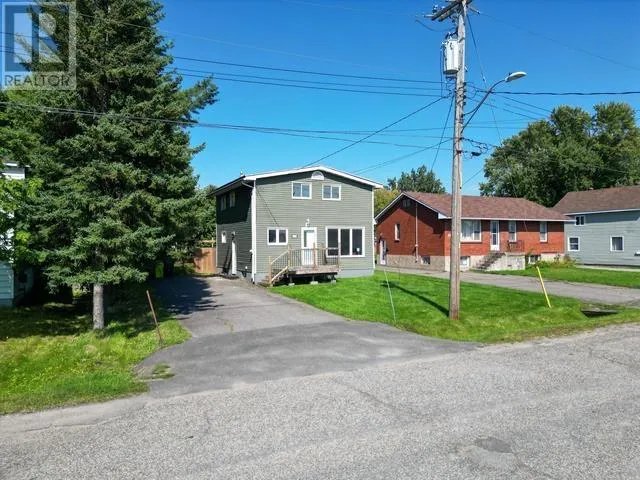 298 Hampton RD, Sault Ste. Marie, Ontario P6C2N7