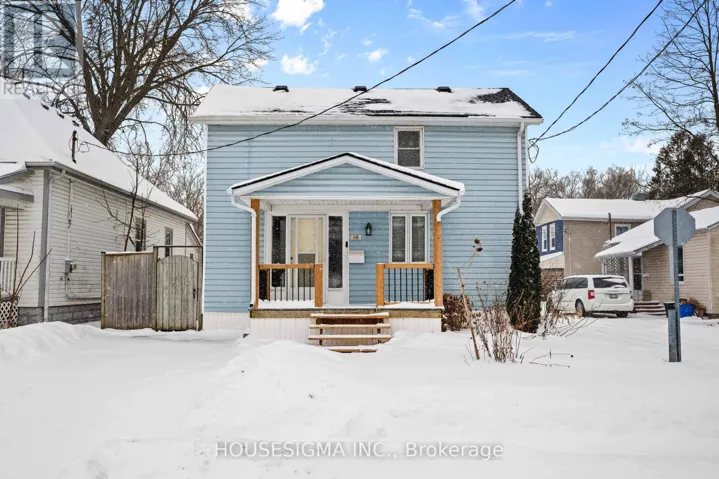 16 CENTRE STREET, St. Thomas, Ontario N5R2Z2