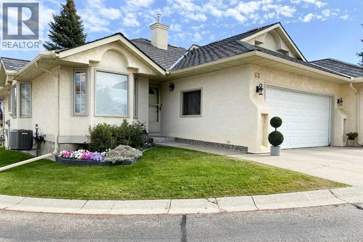 63 Edgepark Villas NW, Calgary, Alberta T3A3S2