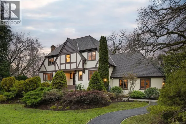 3400 Upper Terrace Rd, Oak Bay, British Columbia V8R6E6