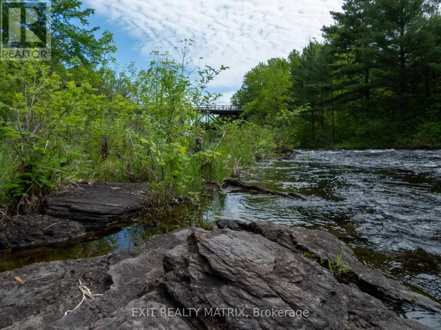 12654 LANARK ROAD, Greater Madawaska, Ontario K0J1H0