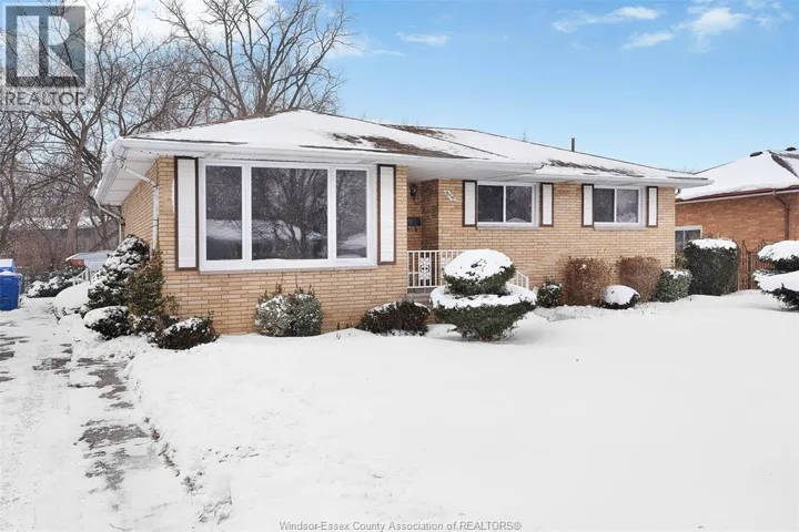 1675 Campbell, Windsor, Ontario N9B2K5