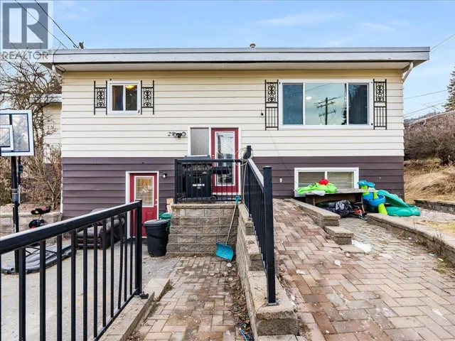 29 Kootenay Avenue N, Fruitvale, British Columbia V0G1L0
