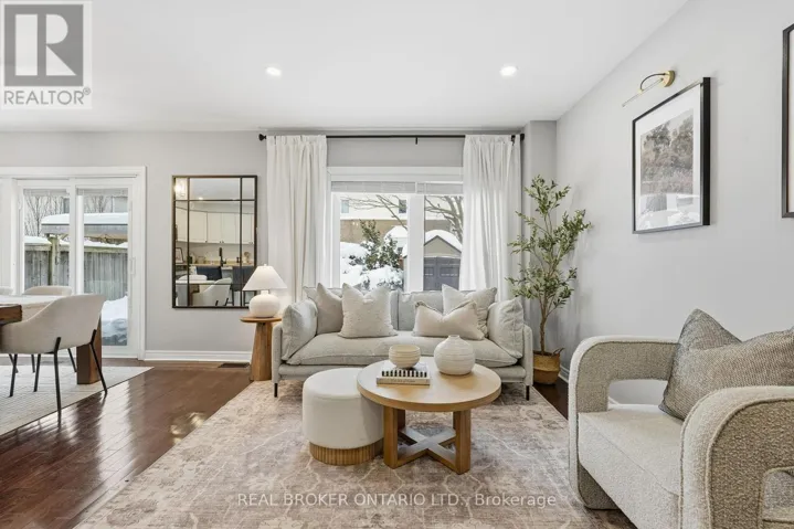 76 BUTTERCUP CRESCENT, Hamilton (Waterdown), Ontario L8B0X9