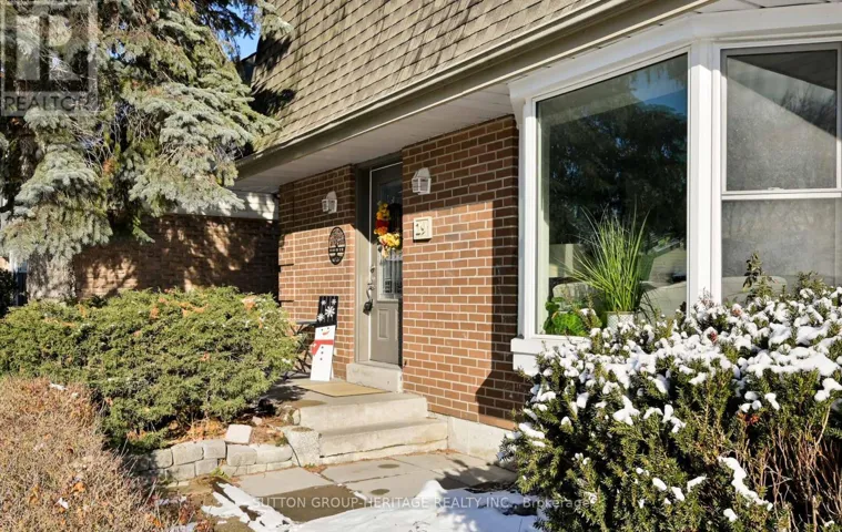 29 GLENMOUNT COURT, Whitby (Lynde Creek), Ontario L1N5M7