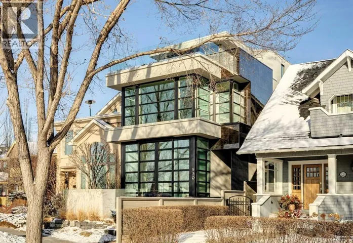 530 Crescent Road NW, Calgary, Alberta T2M4A5